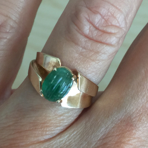 Jewelry - 14K Gold Jade Ring